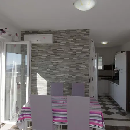 Apartament Niko By Guide Makarska