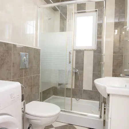 Apartament Niko By Guide *